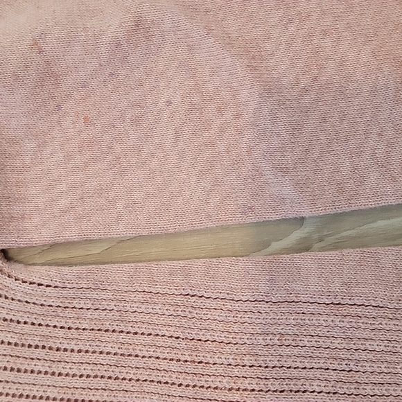 V Neck sweater - Picture 3 of 5